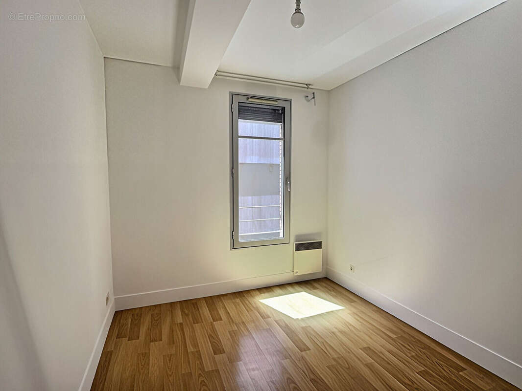 Appartement à MARSEILLE-7E