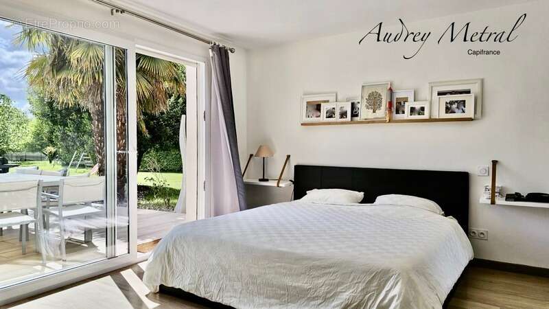 Villa à vendre à Serrières-en-Chautagne avec piscine, à 50 min de Genève et d'Annecy, 35 min d'Aix-Les-Bains et 15 min du Lac du - photo 9