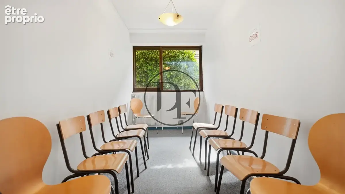 Local professionnel ou habitation fontainebleau - 108m2 - photo 3