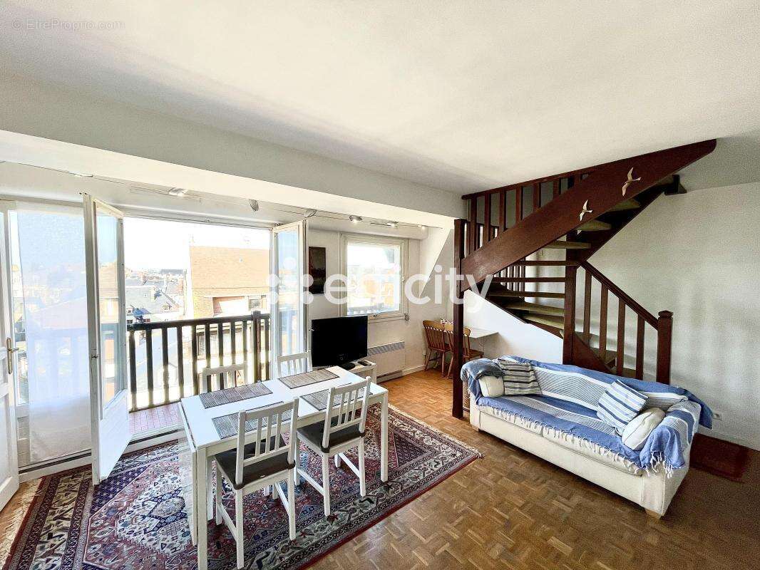 Appartement à DEAUVILLE