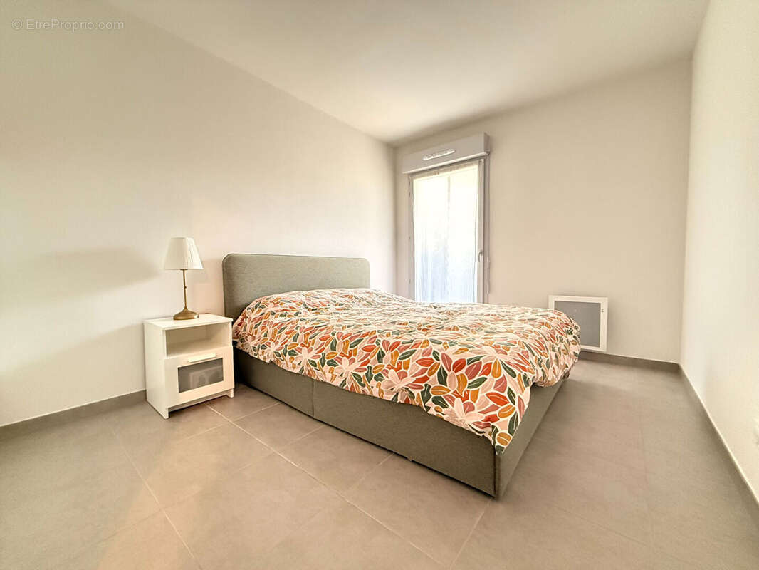Appartement à CARROS