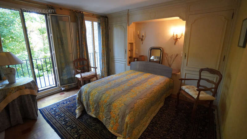 Appartement à ENGHIEN-LES-BAINS