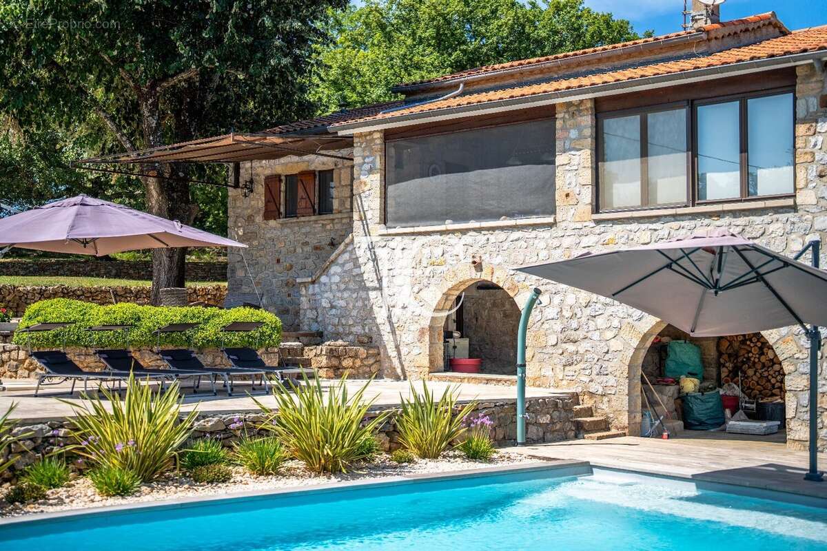 Maison à LARGENTIERE