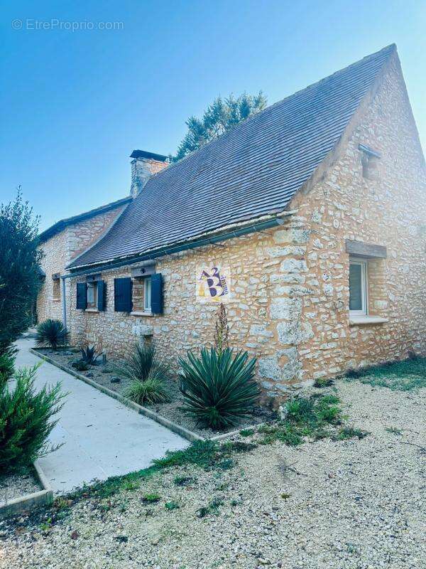 Maison à SAVIGNAC-LES-EGLISES