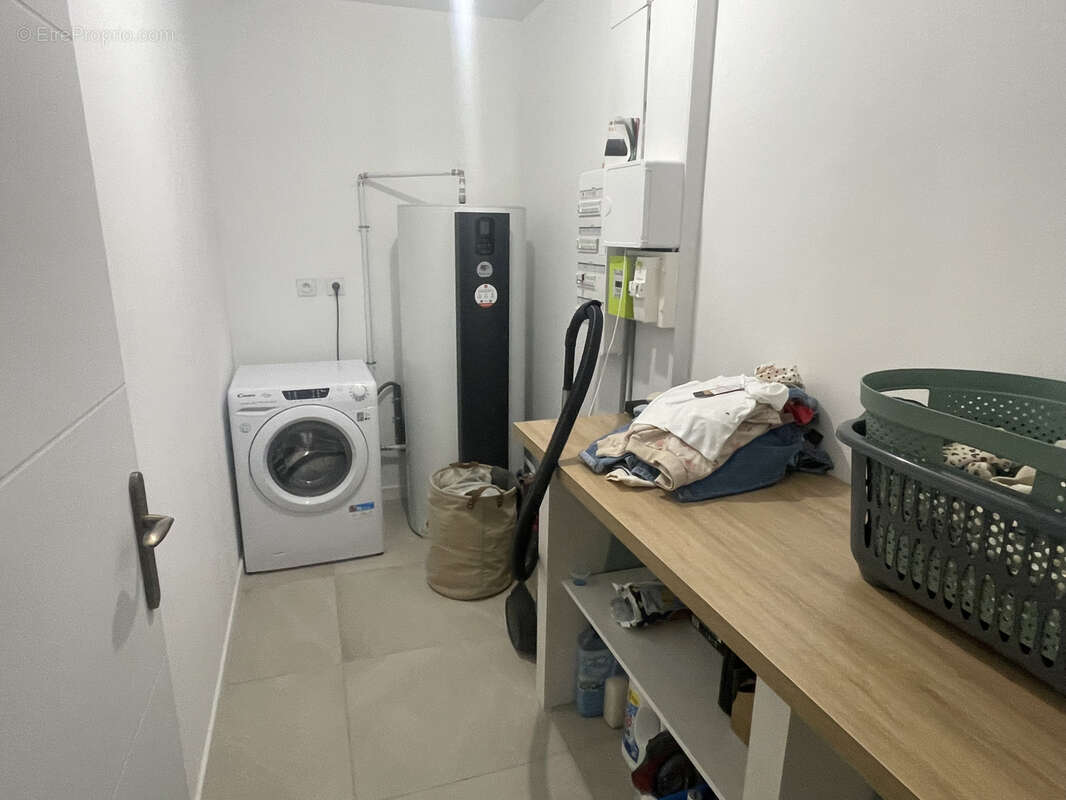 Maison à SAINT-FELIX-DE-LODEZ