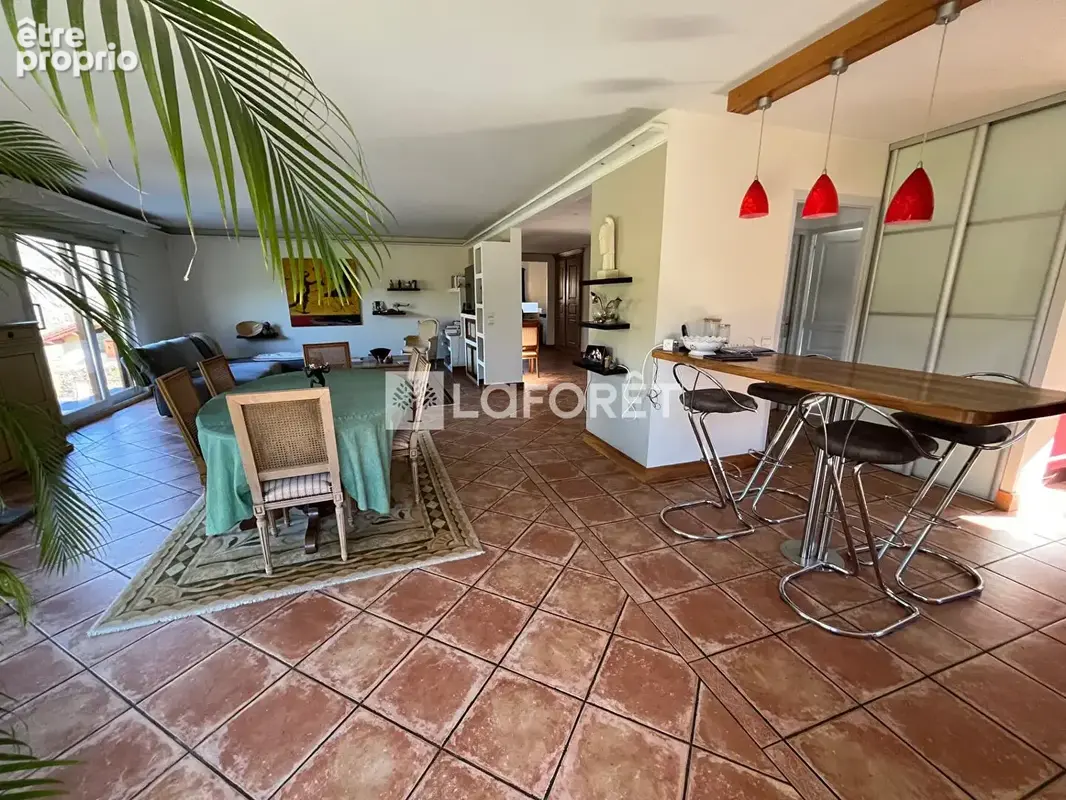 73210 La Plagne Tarentaise Belle maison T6 avec terrasse, garage, jardin - photo 5