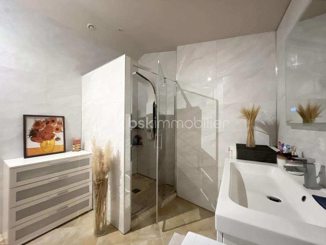 Maison à PEYZIEUX-SUR-SAONE