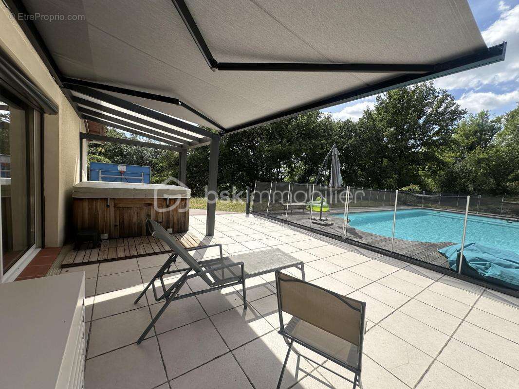 Propriete dans un environnement privilegie- îlot de fraicheur de 1,5 hectare avec vue sur la vallee de la garonne - photo 27