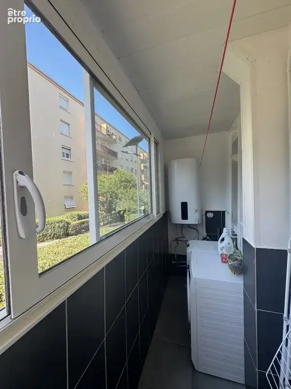A VENDRE SETE Appartement 3 pièces dans un environnement exceptionnel de calme et de verdure - photo 4