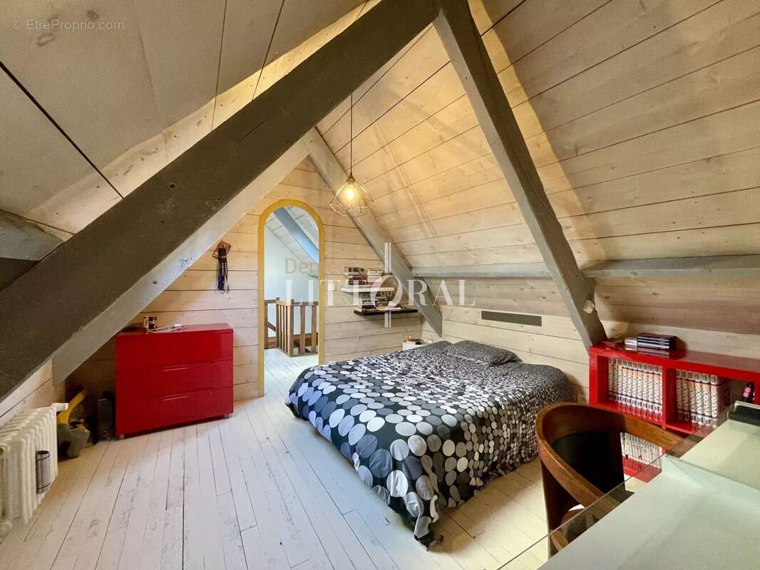 À Louannec, une maison de caractère entre mer et douceur de vivre - photo 15