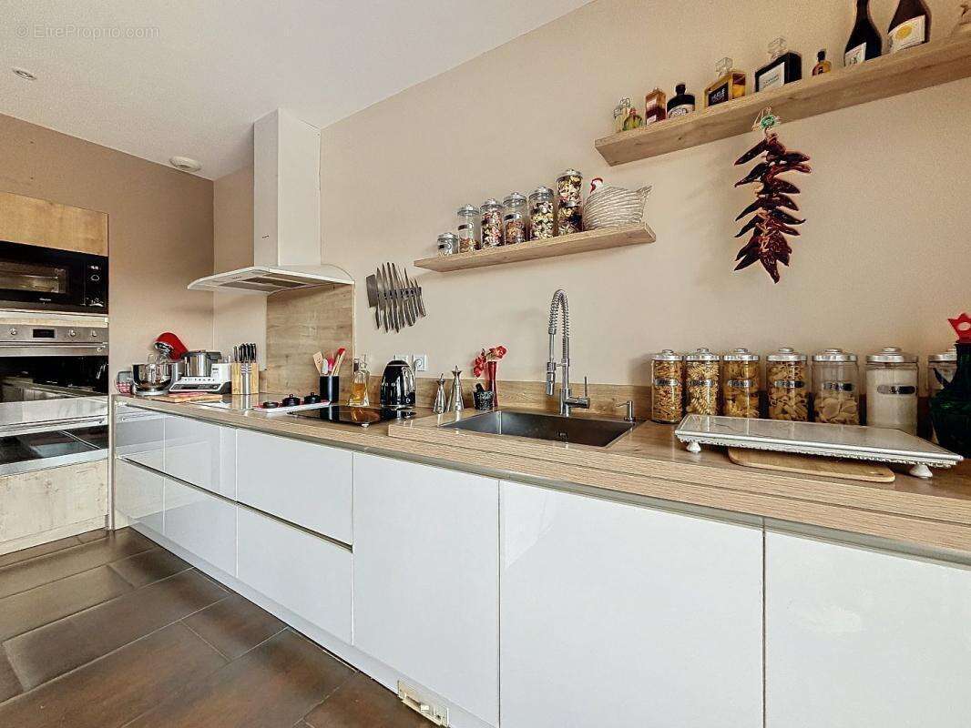 Maison à SAINT-JEAN-LASSEILLE