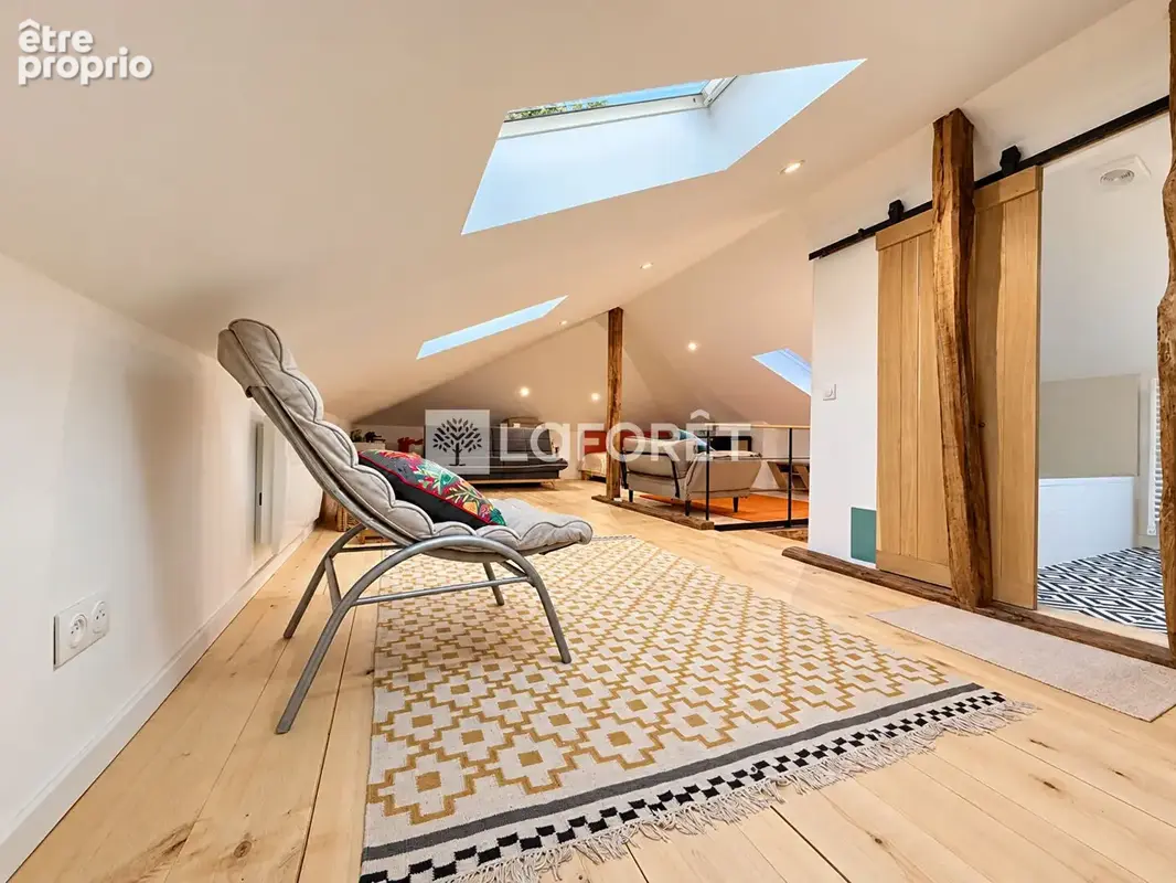 Maison  en pierre renovee avec grange - photo 12