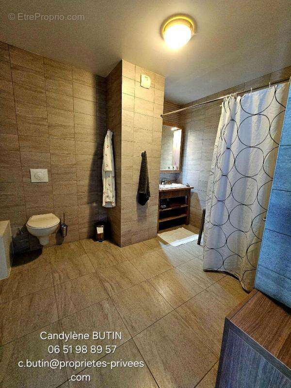 Appartement à LAMALOU-LES-BAINS