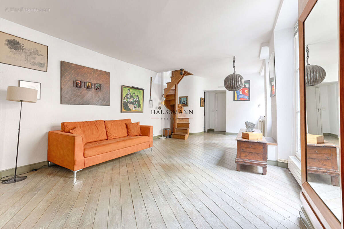 Appartement à PARIS-6E