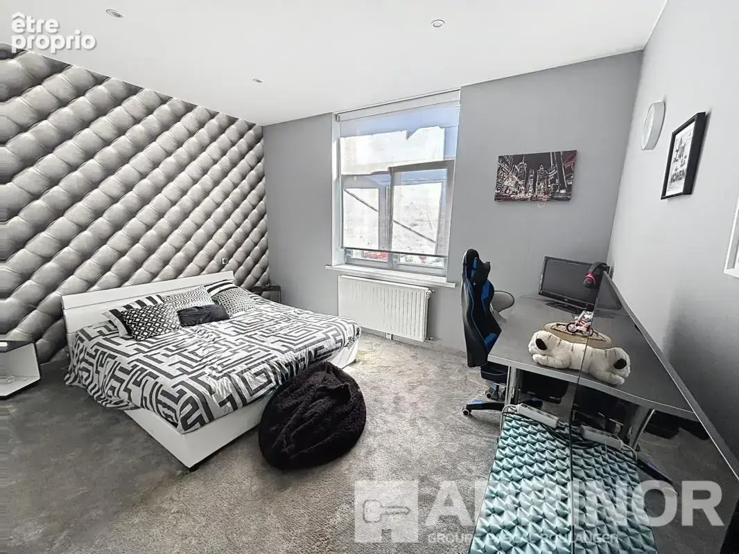 Maison de famille individuelle bâtie sur 1770m² - photo 9