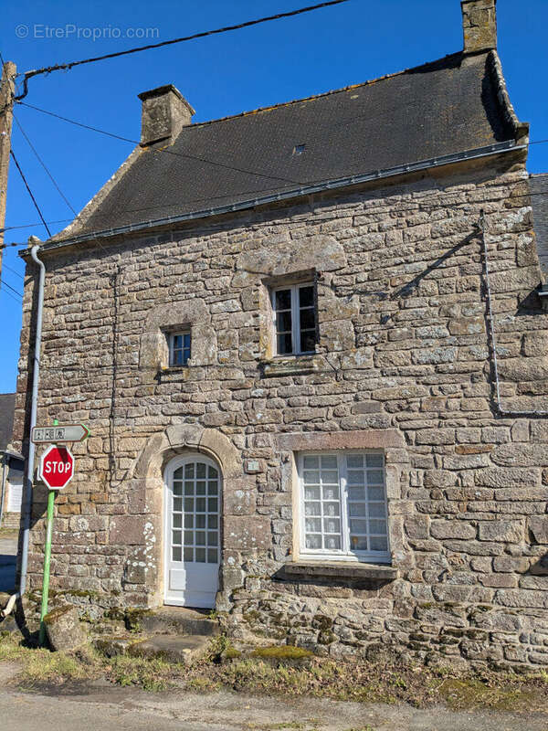 Maison à GUEHENNO