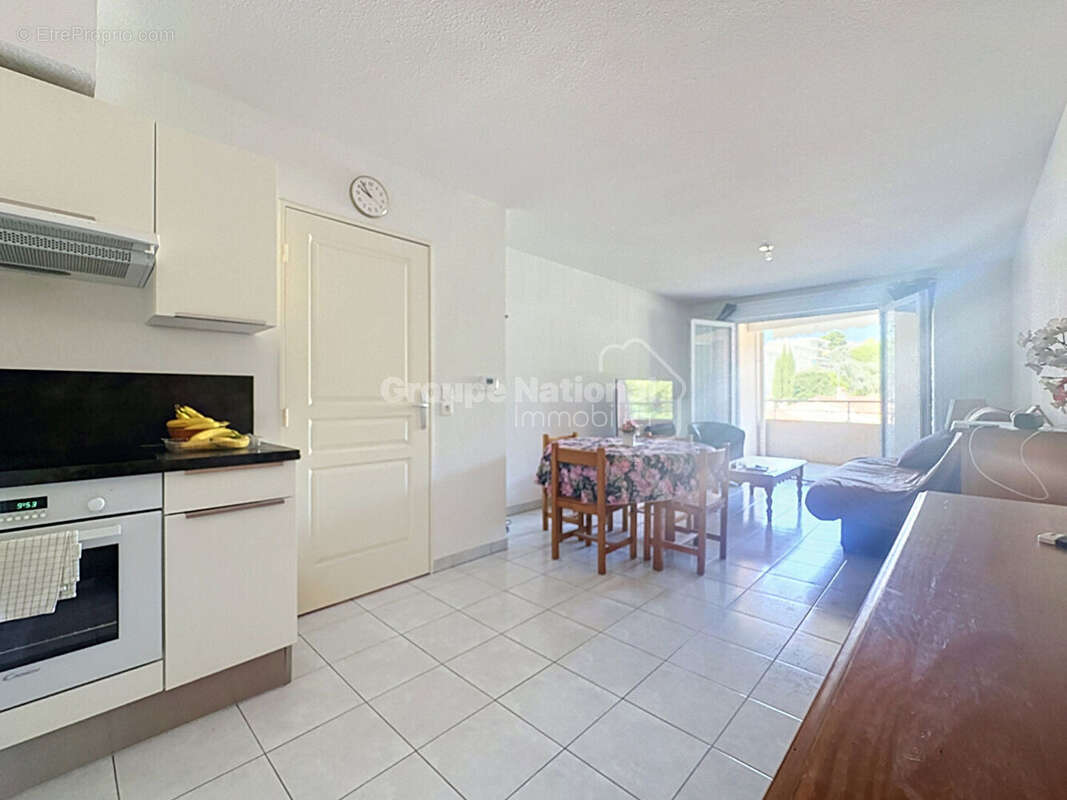 Appartement à MANDELIEU-LA-NAPOULE