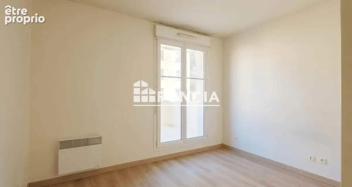 A 2 min du RER A , F2 de 48 m2 avec balcon, terrasse et parking - photo 6