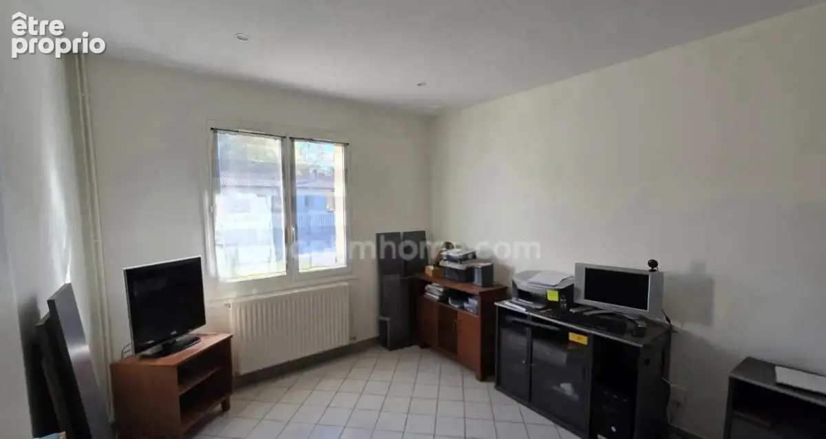 Maison de plain pied de 110 m² avec piscine, garage et dépendances CESTAS (33) - photo 9