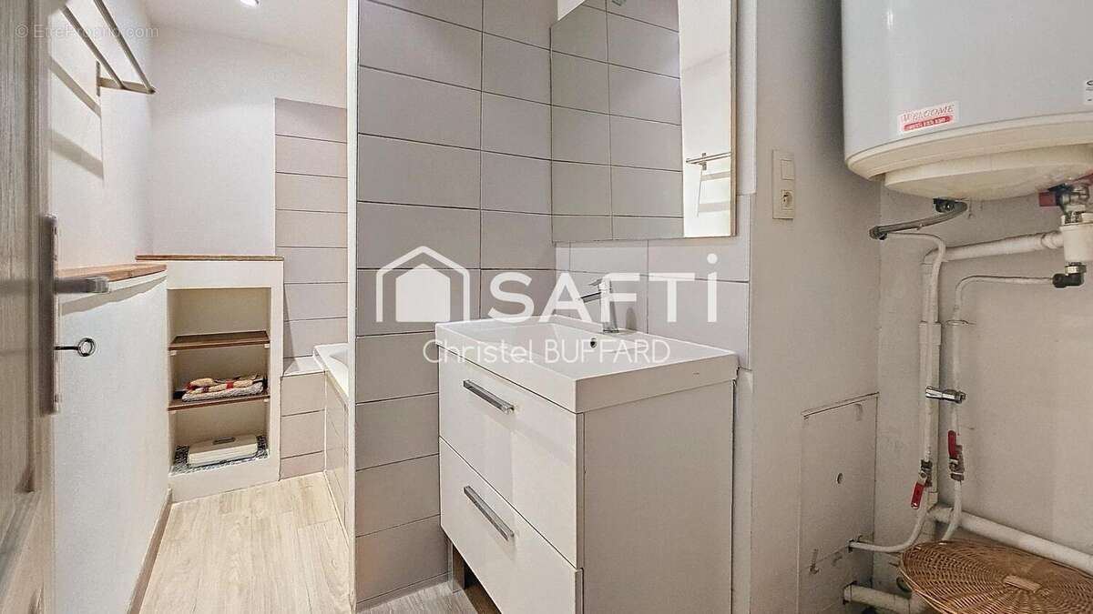 Photo 8 - Appartement à MARSEILLE-2E