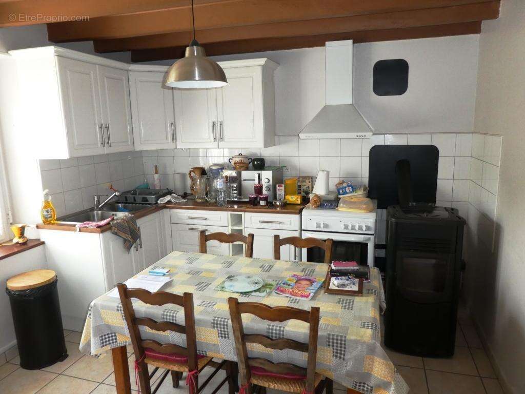 Maison à SAINT-CARADEC-TREGOMEL