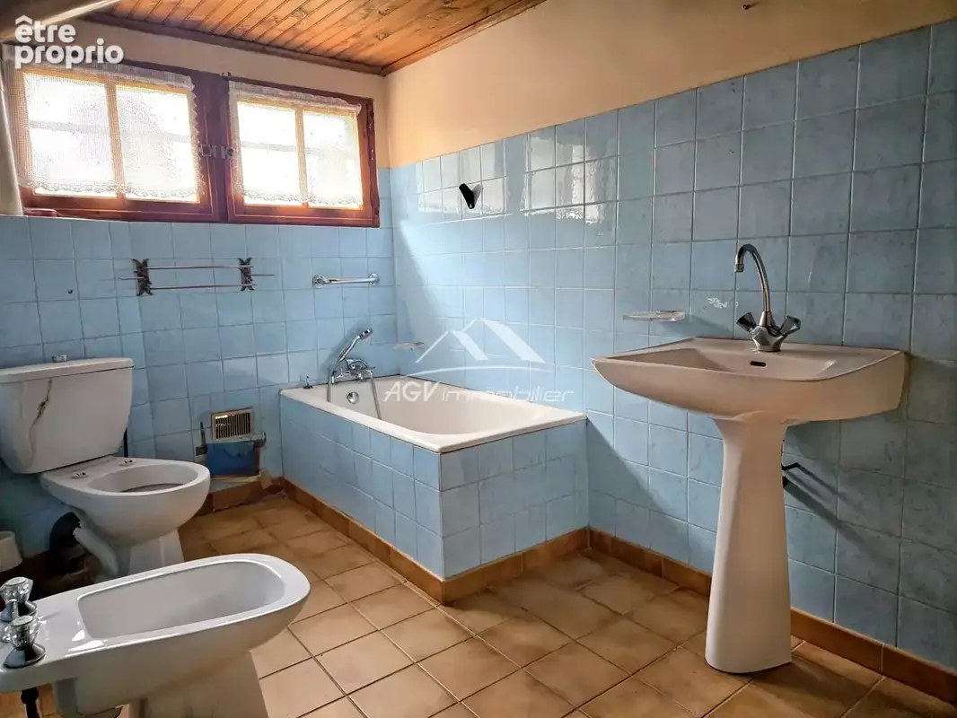 Maison avec deux logements et terrain constructible - photo 9