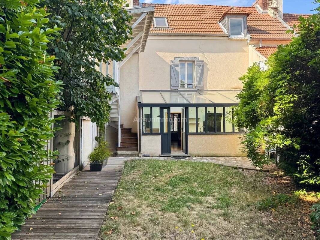 Maison à LAGNY-SUR-MARNE