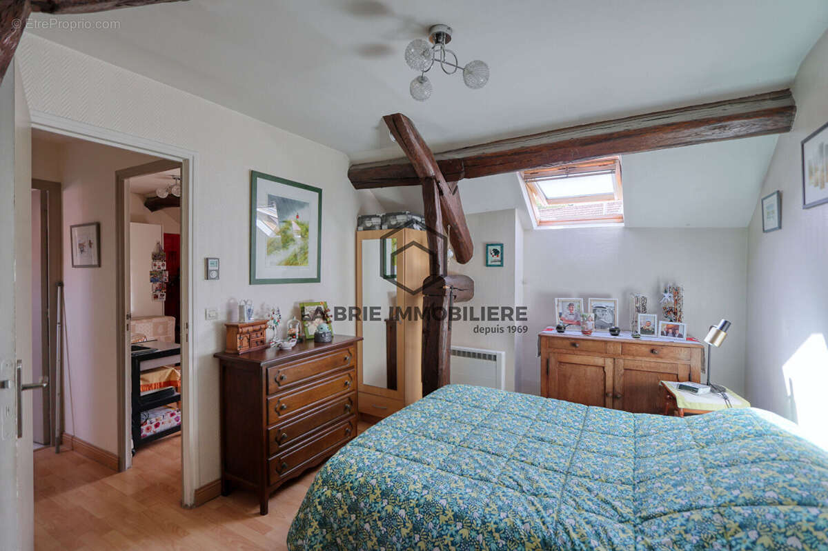 Maison à VILLECRESNES