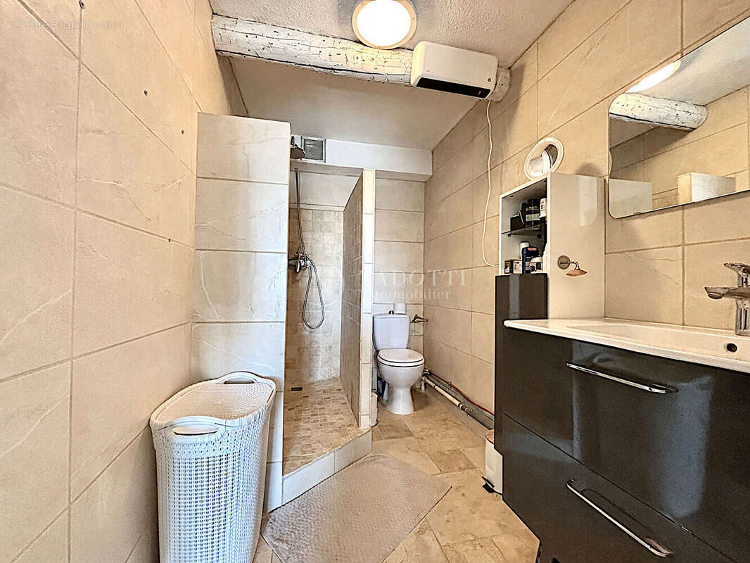 A VENDRE CADENET (84160) Appartement T3 avec stationnement et cave - photo 8