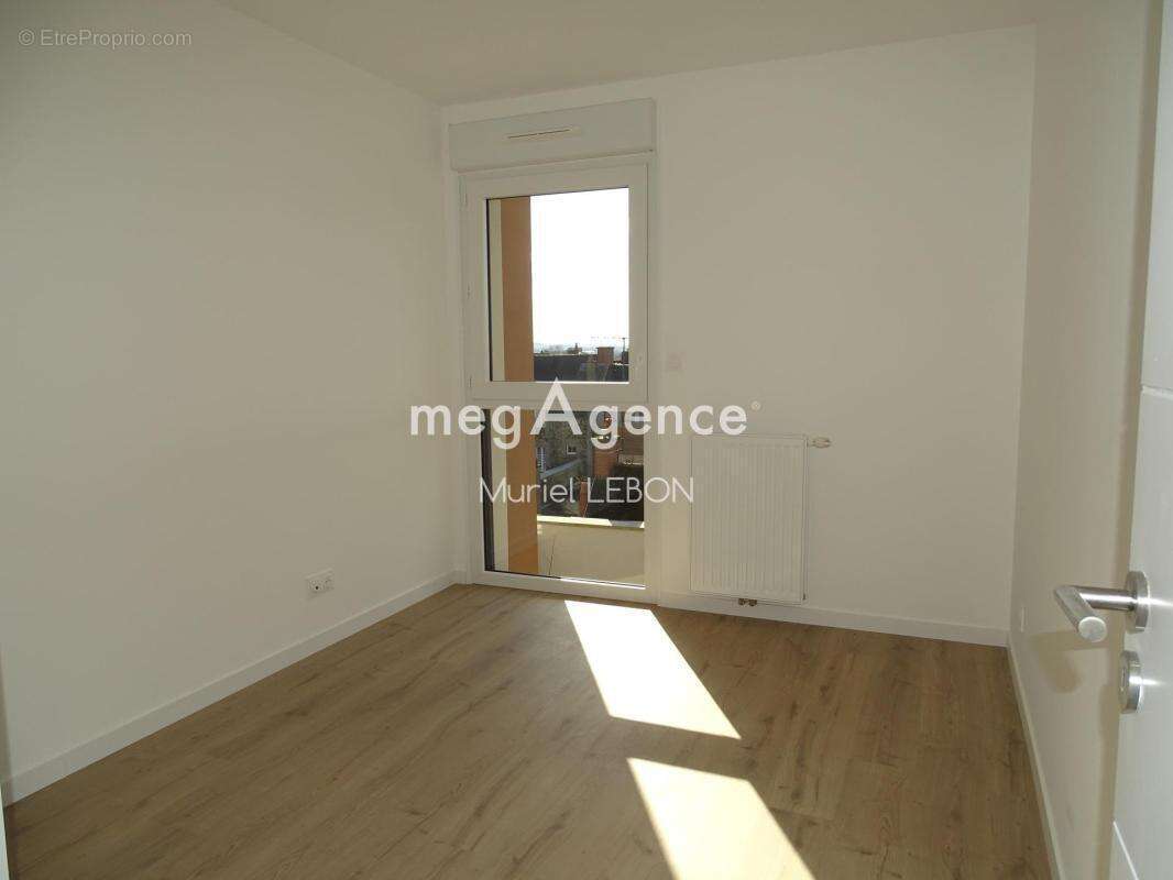 Appartement à FOUGERES