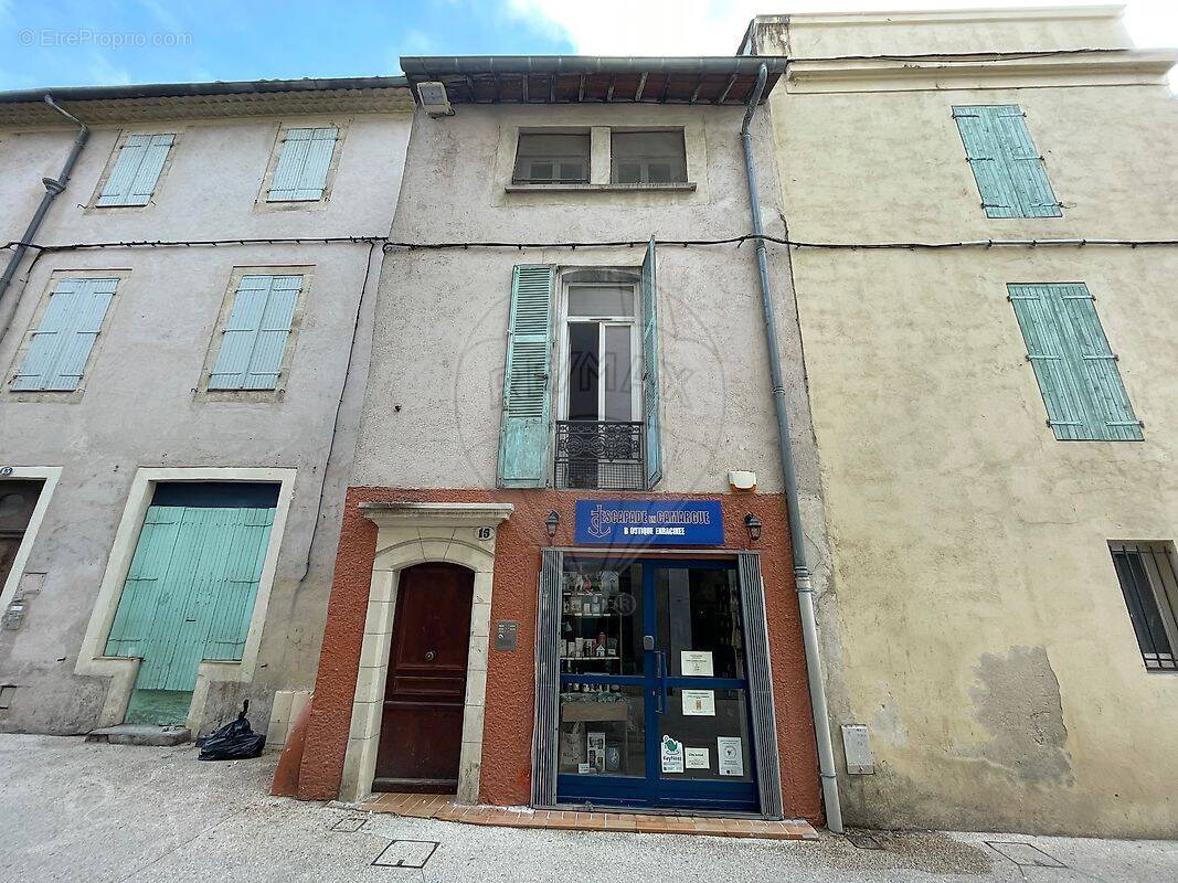Autre à NIMES