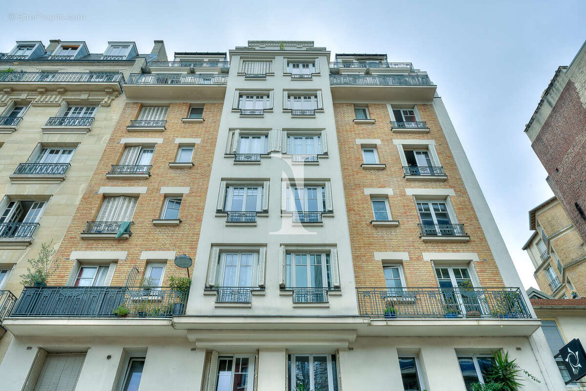 Appartement à PARIS-15E