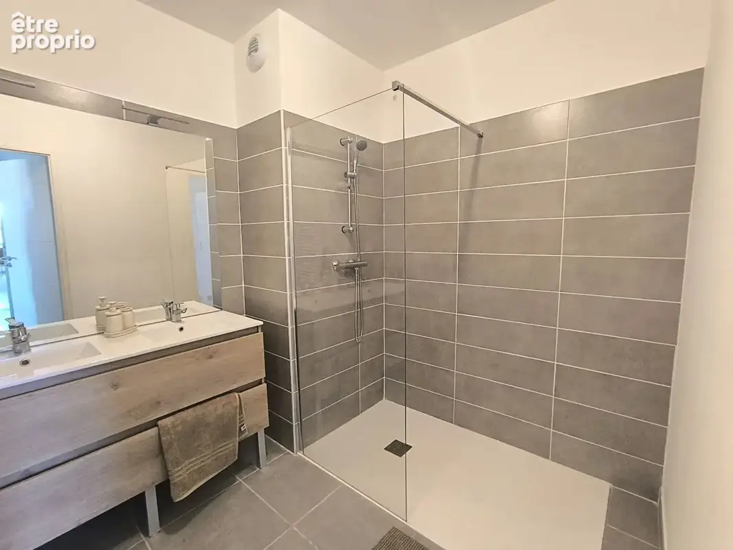 Appart Sarrians 3 pièces 65 m²  climatisé + terrasse et 2 parkings - photo 5