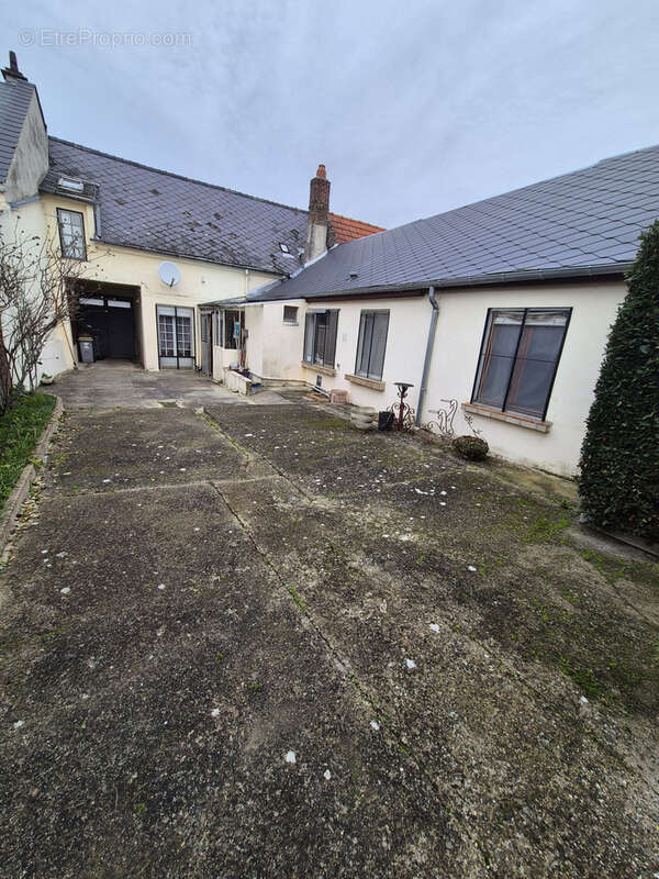 Maison à CREPY