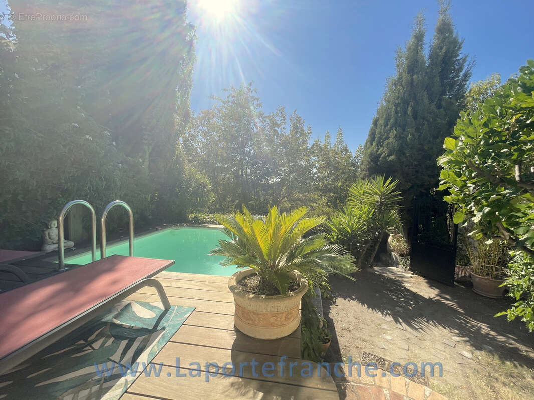 HAUT DE CAGNES Adorable maison de village 2/3 chambres jardin piscine - photo 28