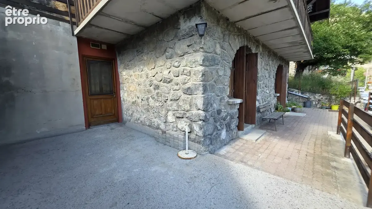 Maison T4+T2 avec garage - photo 6
