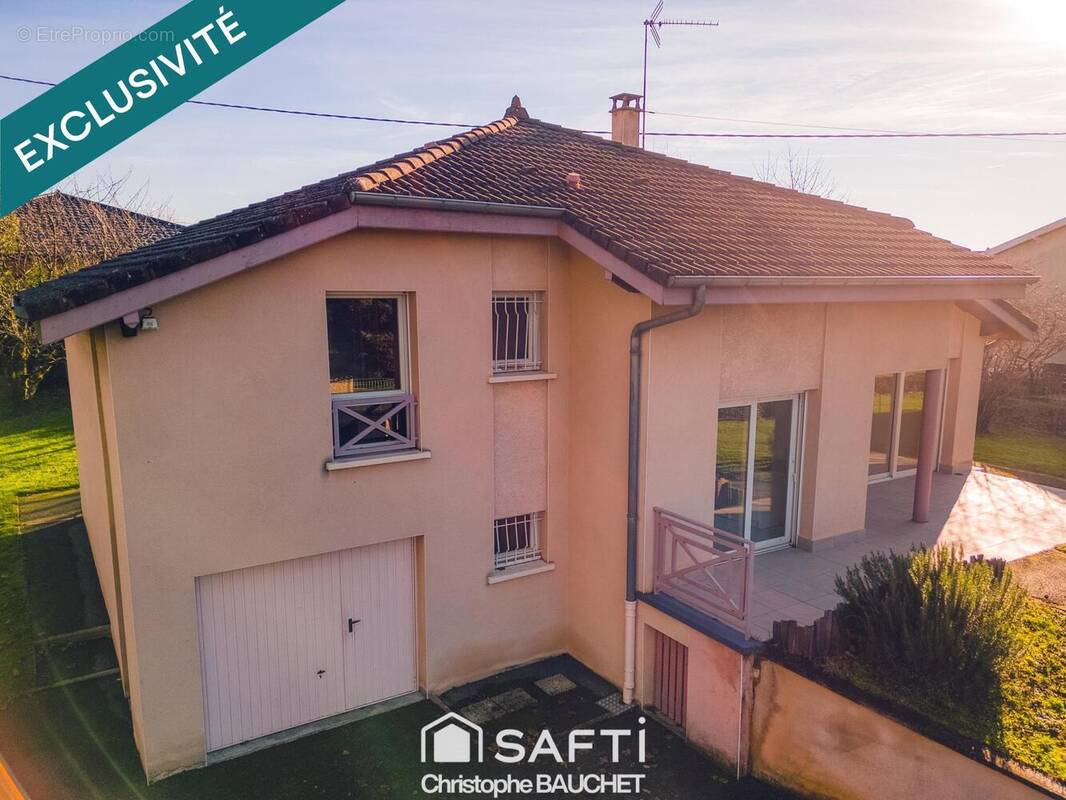 Photo 1 - Maison à PERONNAS