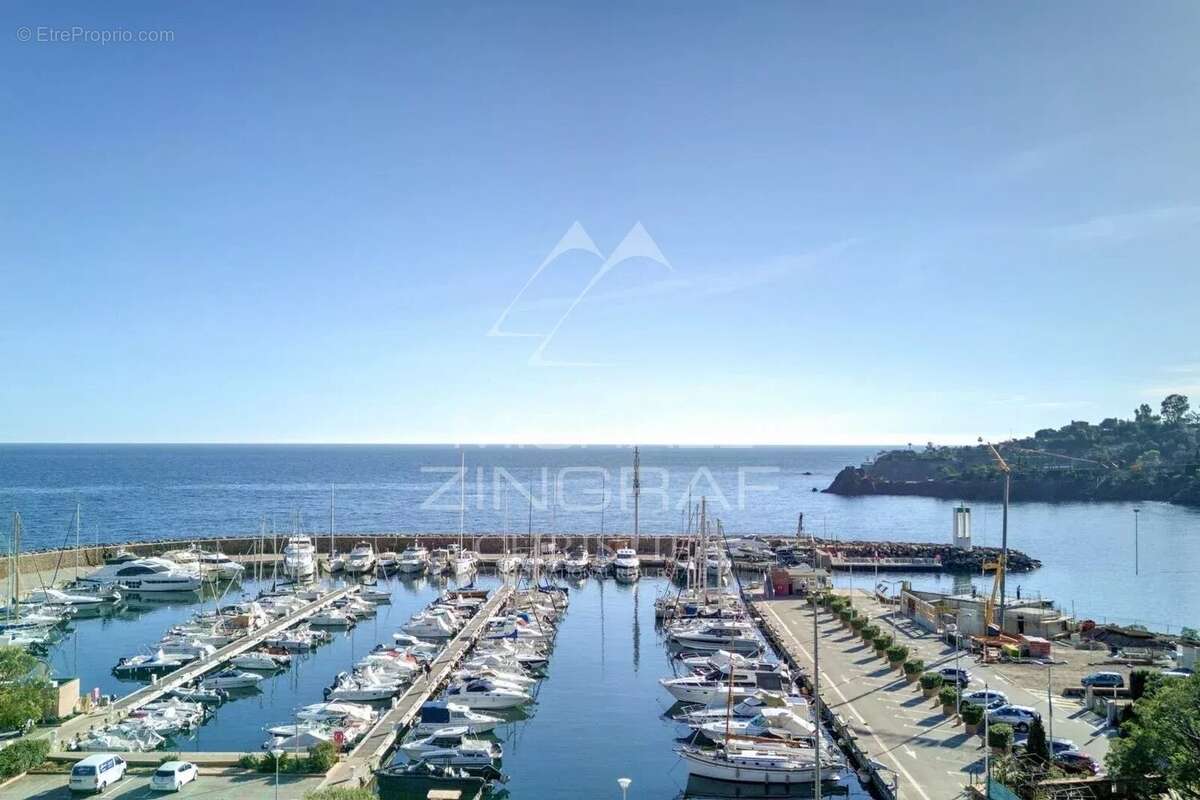 Théoule-sur-Mer - Appartement de standing avec vue mer - photo 12