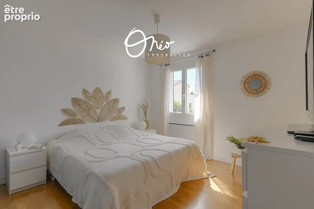 Corbas - Maison familiale 5 pièces 122m² - PISCINE - photo 11