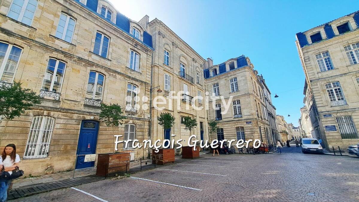 Appartement à BORDEAUX