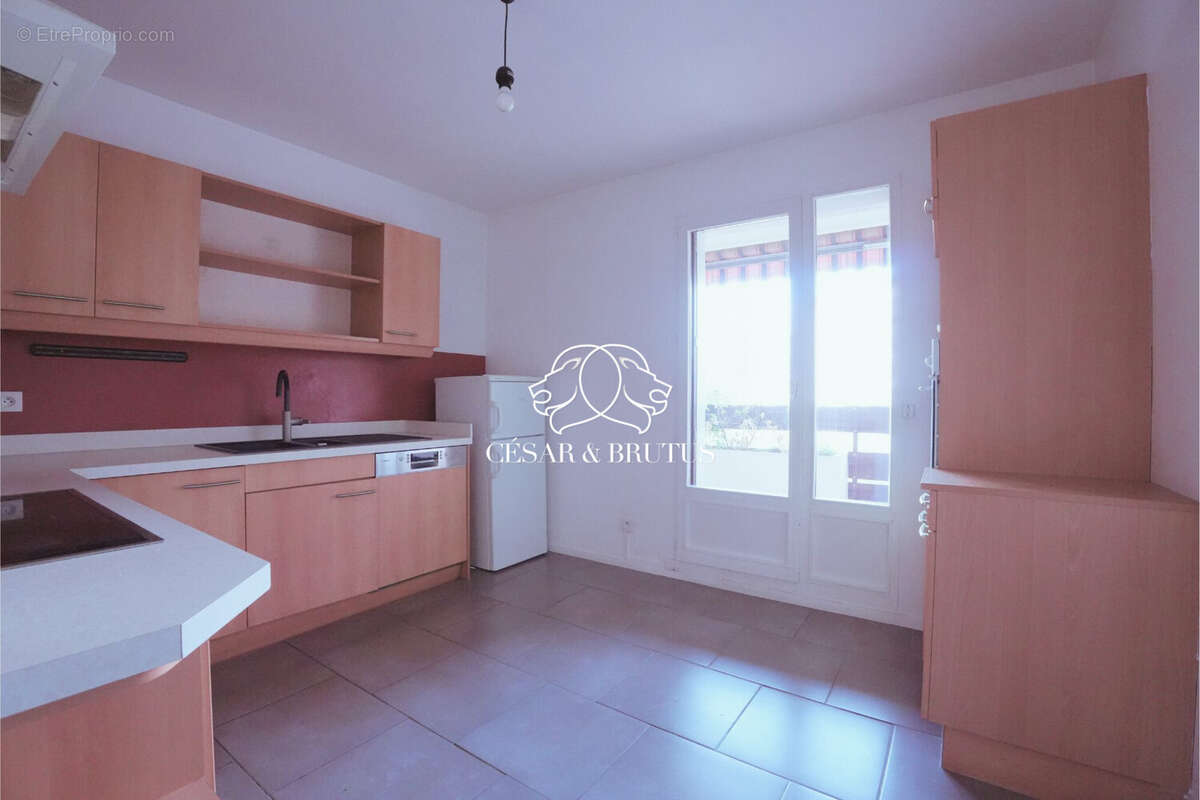 Appartement à LYON-9E