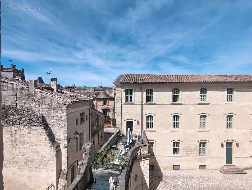 Appartement à UZES