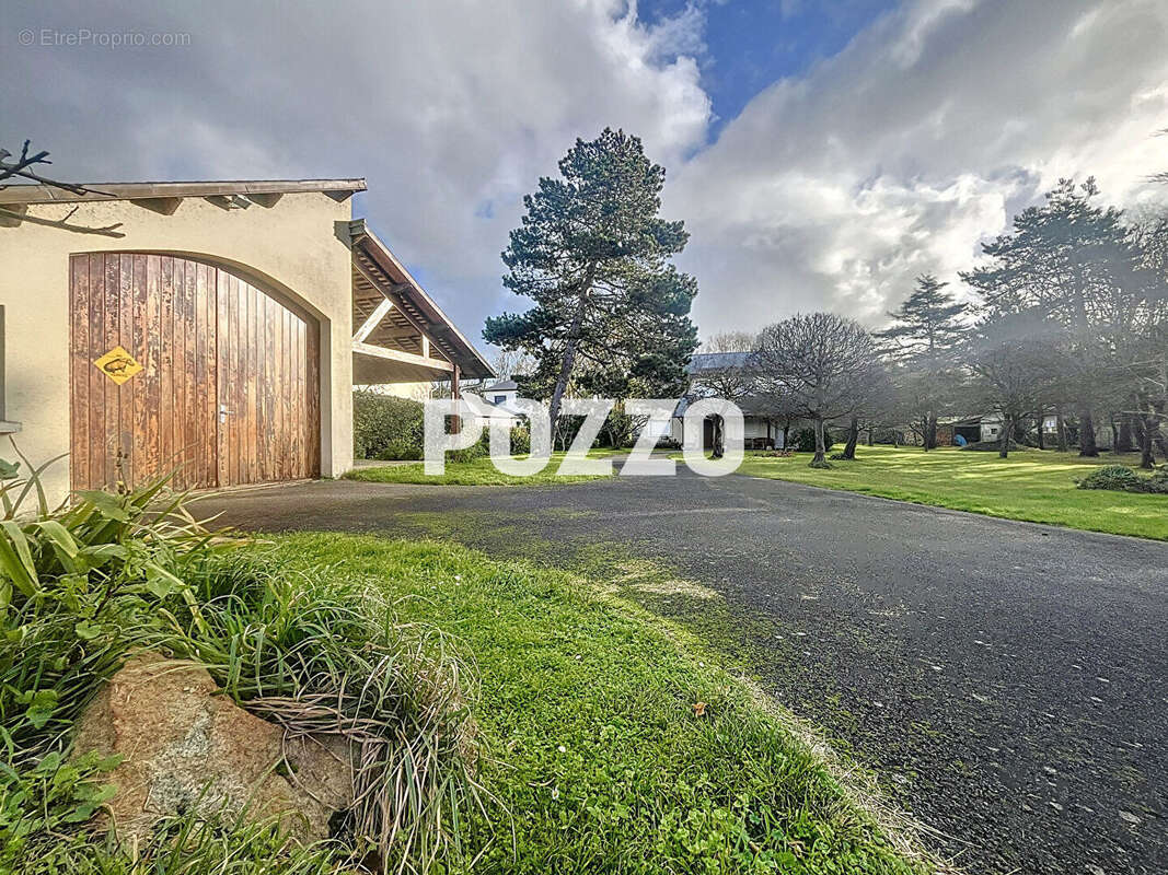 Maison à JULLOUVILLE