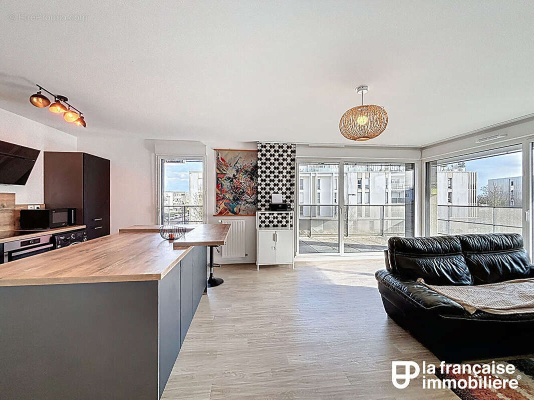 Appartement à VEZIN-LE-COQUET