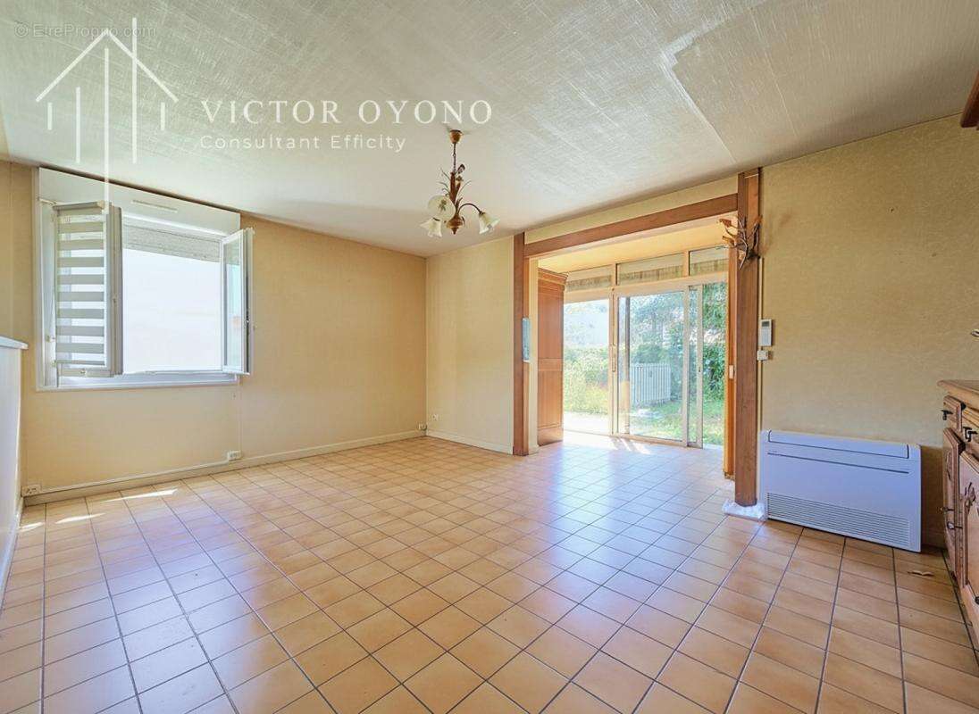 Appartement à SAINT-CYR-SUR-LOIRE
