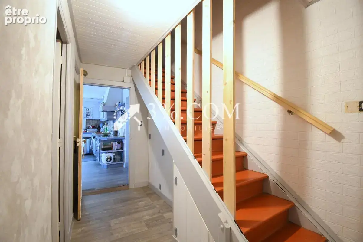 Découvrez cette Maison Familiale avec Garage & Jardin à Alla - photo 6