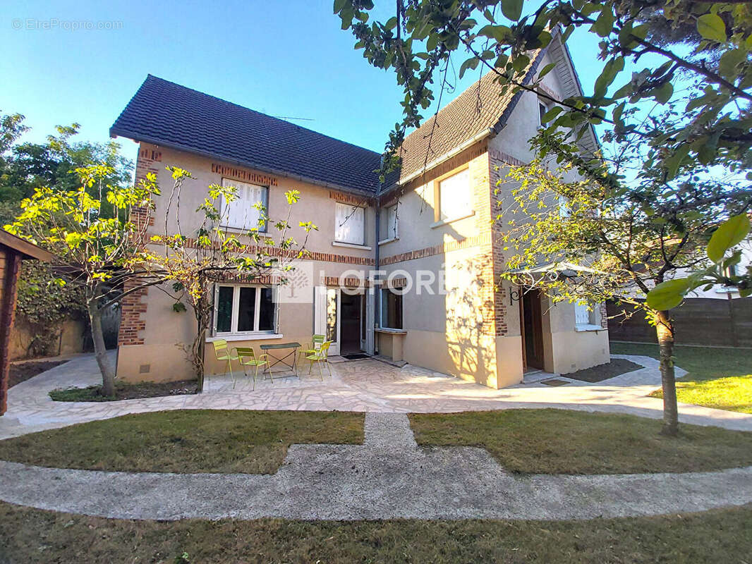 Maison à LE RAINCY