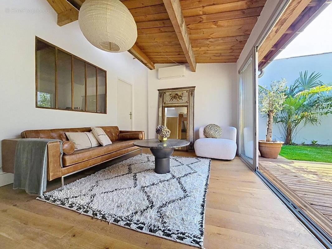 Photo 1 - Maison à LE BOUSCAT