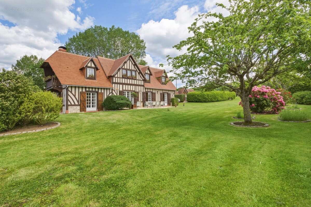 Maison à ENGLESQUEVILLE-EN-AUGE