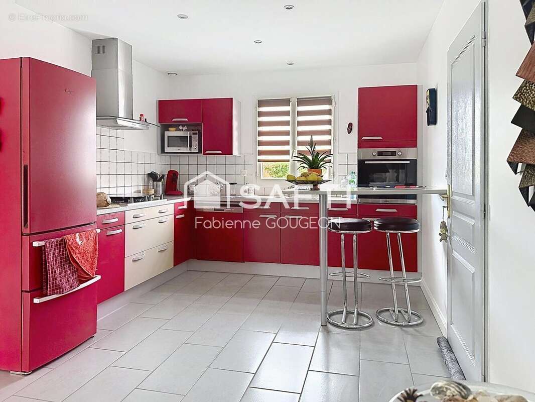 Maison 103 m² à Marillac-Le-Franc  - photo 3